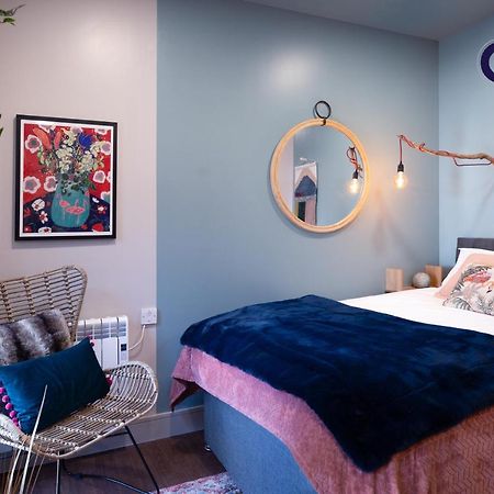 Romantic Getaway Studio Pods Close To City Centre With Free Wifi Derby Exterior photo