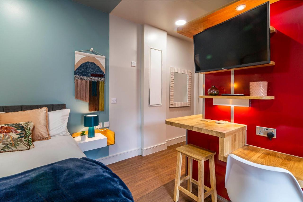 Romantic Getaway Studio Pods Close To City Centre With Free Wifi Derby Exterior photo