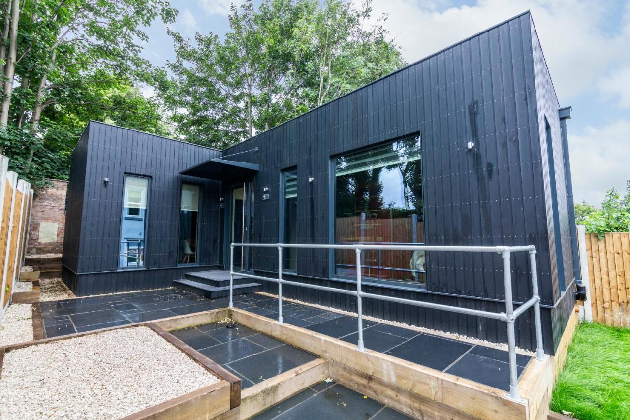 Romantic Getaway Studio Pods Close To City Centre With Free Wifi Derby Exterior photo